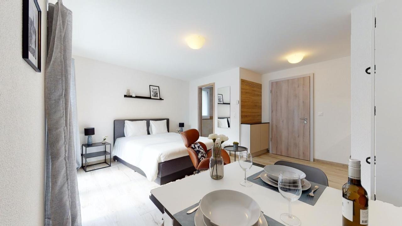 Nonanteneuf Appart Hotel Aigle - Contactless Check-In Экстерьер фото