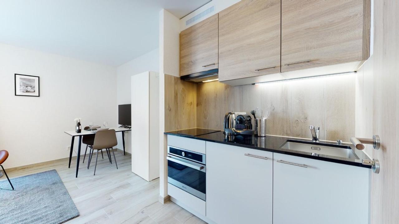 Nonanteneuf Appart Hotel Aigle - Contactless Check-In Экстерьер фото