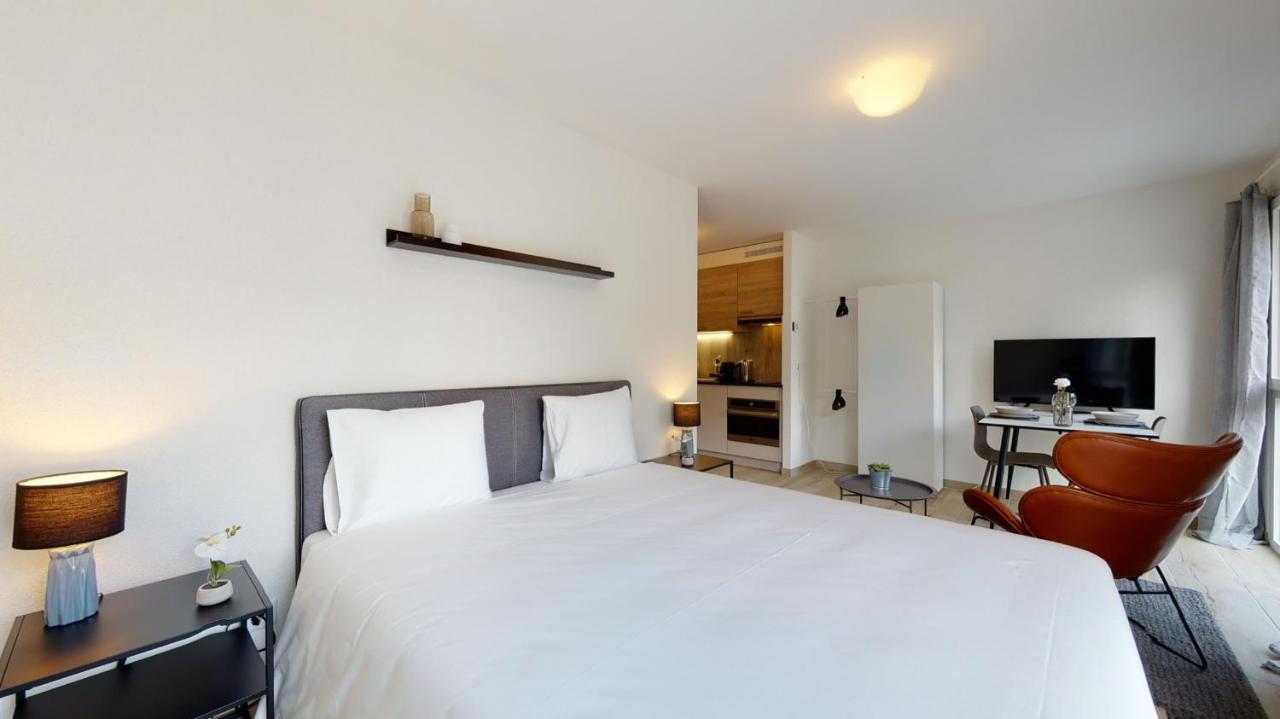 Nonanteneuf Appart Hotel Aigle - Contactless Check-In Экстерьер фото