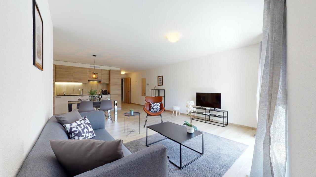 Nonanteneuf Appart Hotel Aigle - Contactless Check-In Экстерьер фото