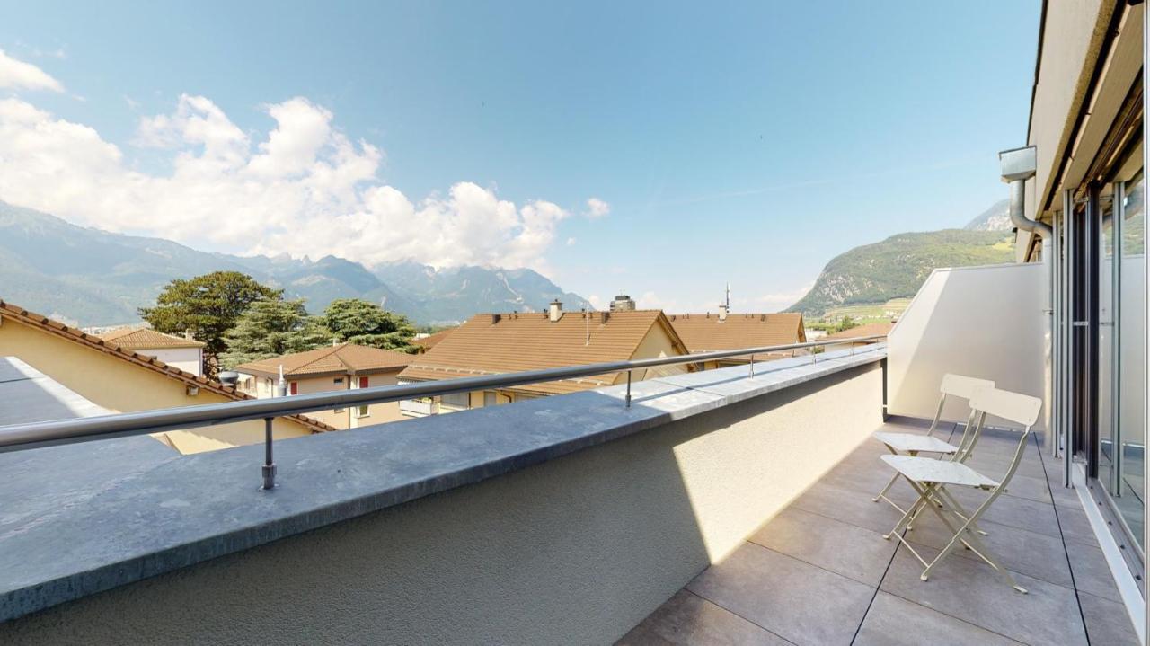 Nonanteneuf Appart Hotel Aigle - Contactless Check-In Экстерьер фото